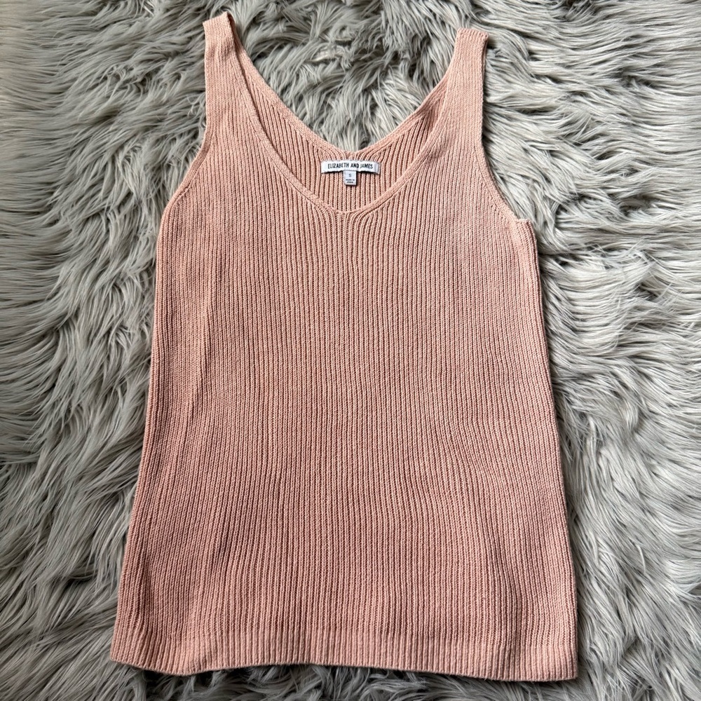 ELIZABETH JAMES Ribbed Knit Sweater Tank Size Small - Picture 2 of 5